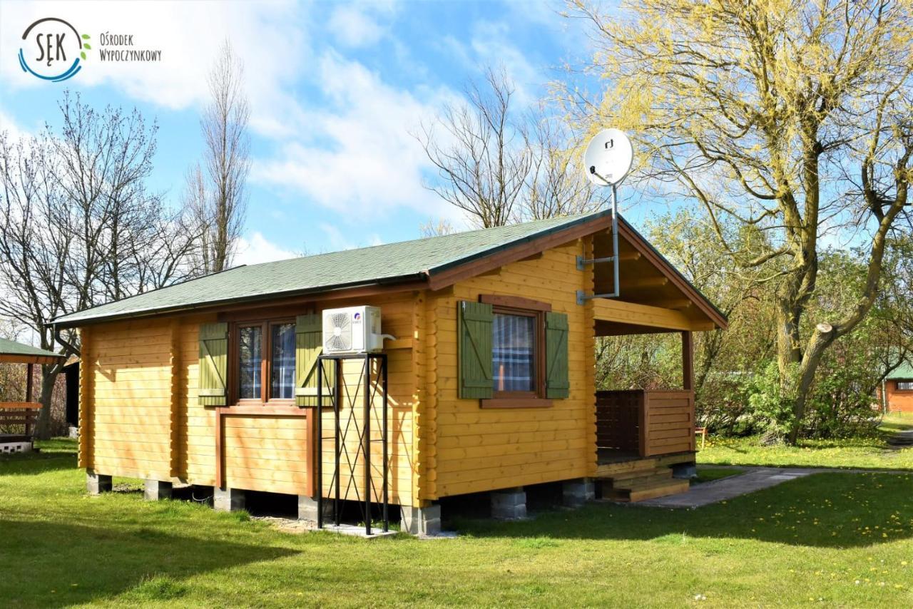 O.W. Sek Villa Karwia Exterior foto