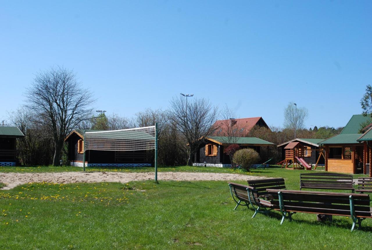 O.W. Sek Villa Karwia Exterior foto
