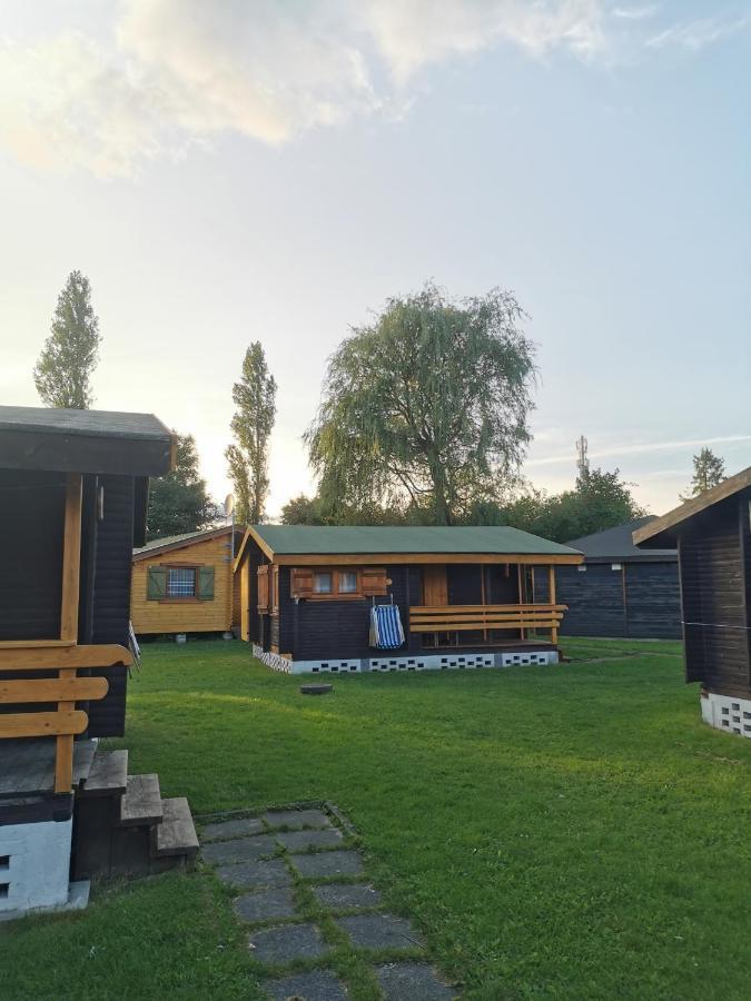 O.W. Sek Villa Karwia Exterior foto