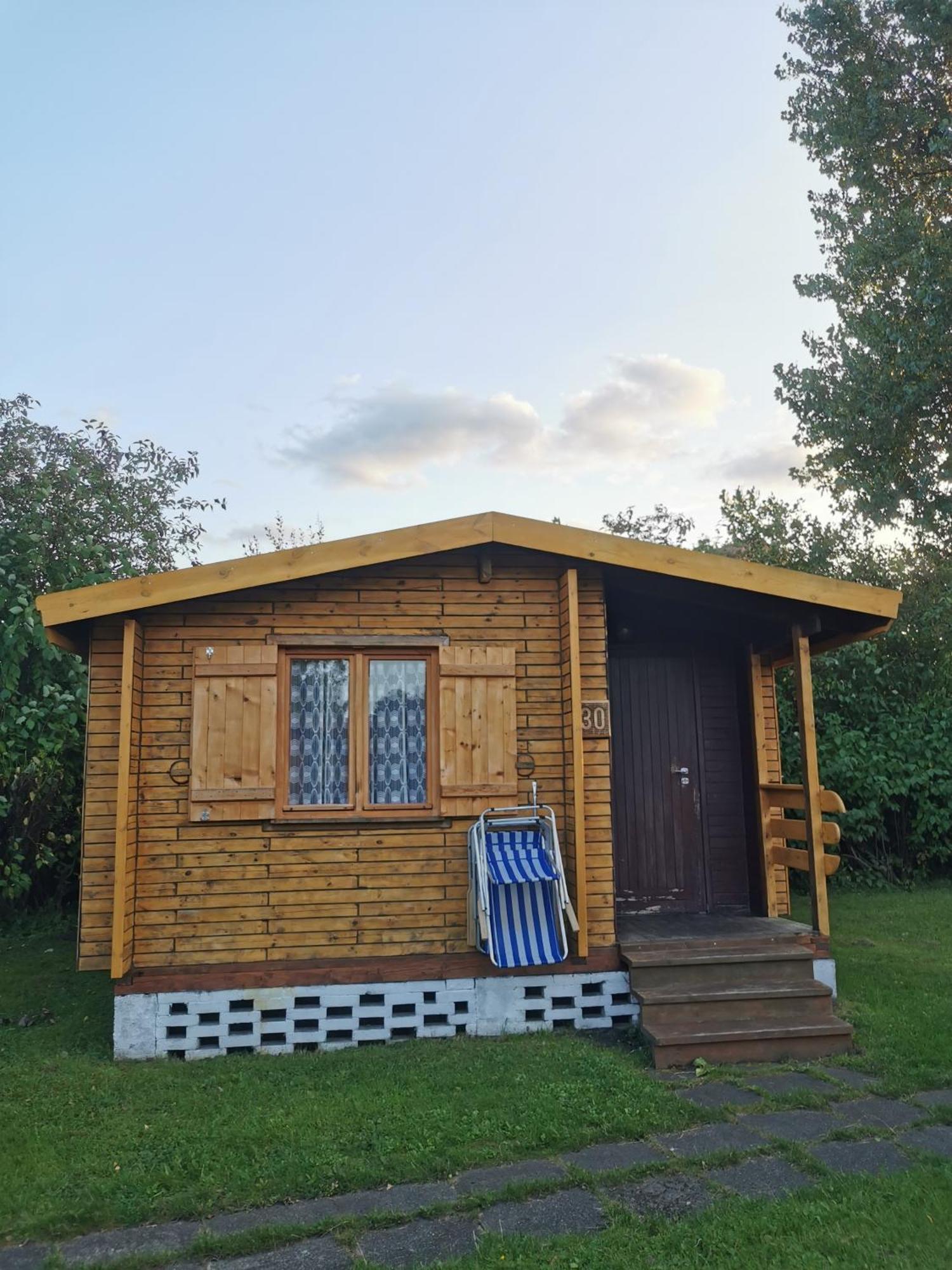 O.W. Sek Villa Karwia Exterior foto